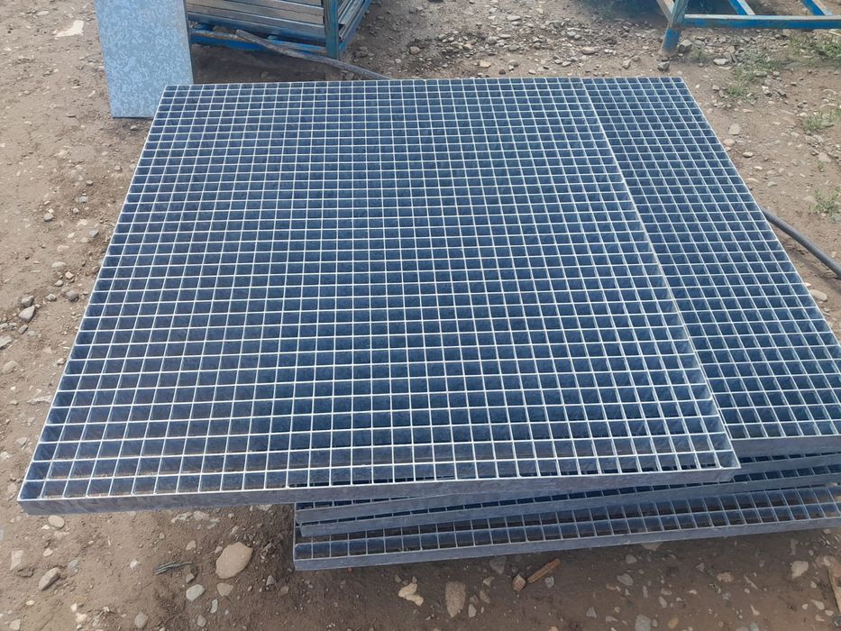 Grătare zincate 4mm grosime de spălătorie