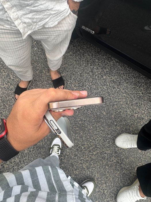 Продается IPhone 16pro
