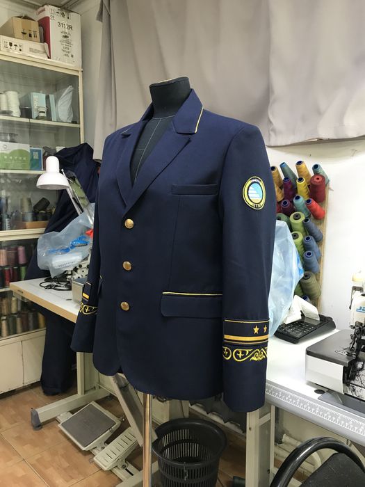 Пошив и вышивка униформы