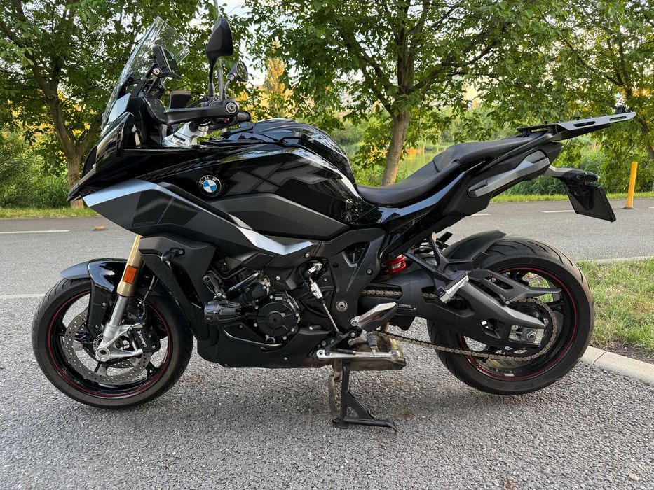 BMW S1000XR Triple Black