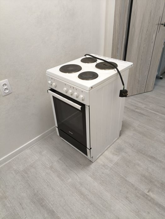 Продам электроплиту Горение, Словения