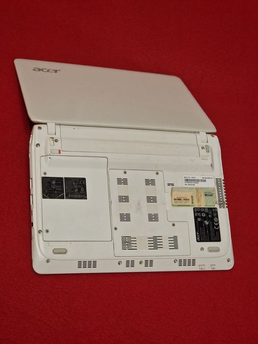Laptop Acer perfect funcțional