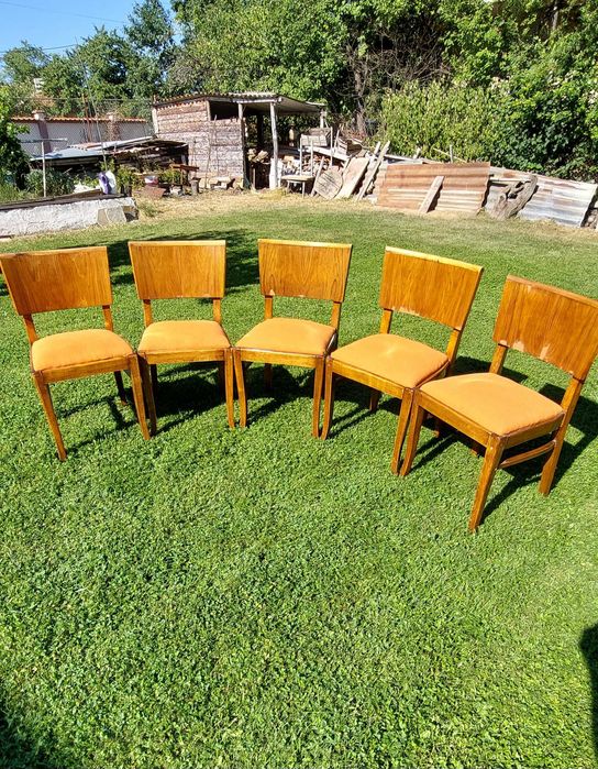 Масивни трапезни столове 9бр