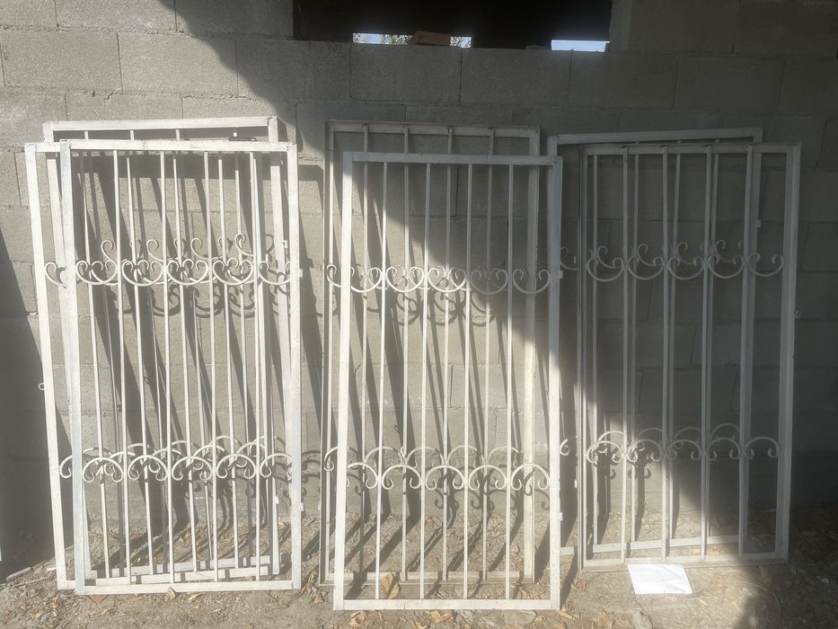 Решетки на окна металические