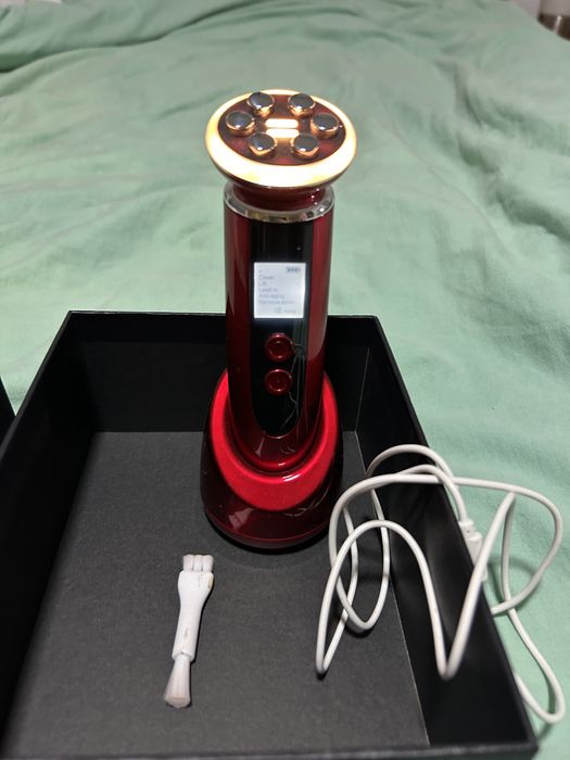 Aparat infrumusetare si masaj fata