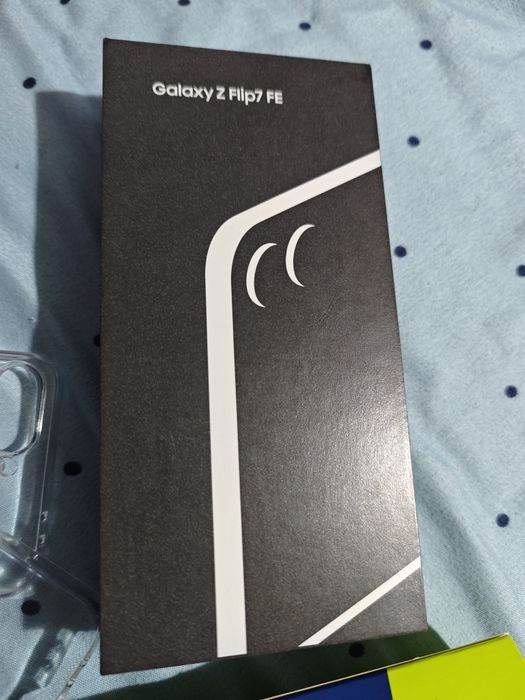 Samsung Z Flip 7 FE 128gb