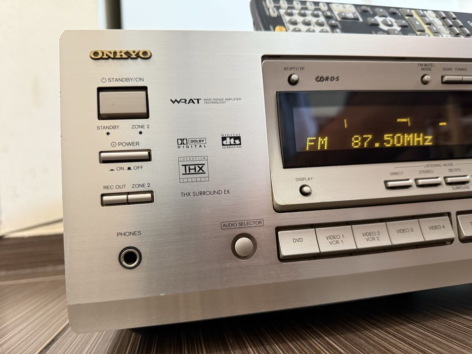 Onkyo TX-DS757 Мощен ресивър