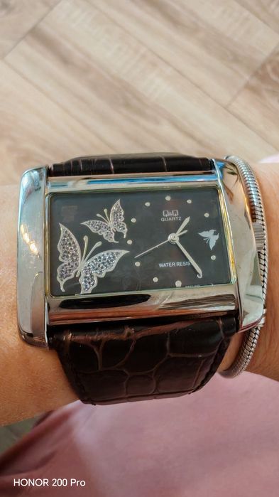 Дамски Часовник Q&Q