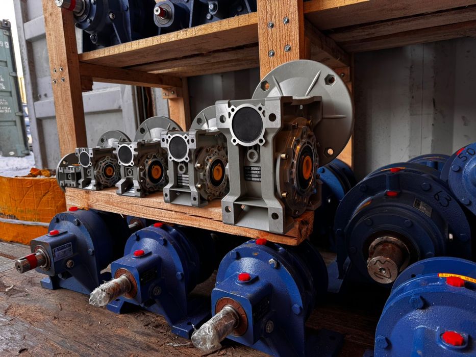 Мотор редуктор червячный RV NMRV