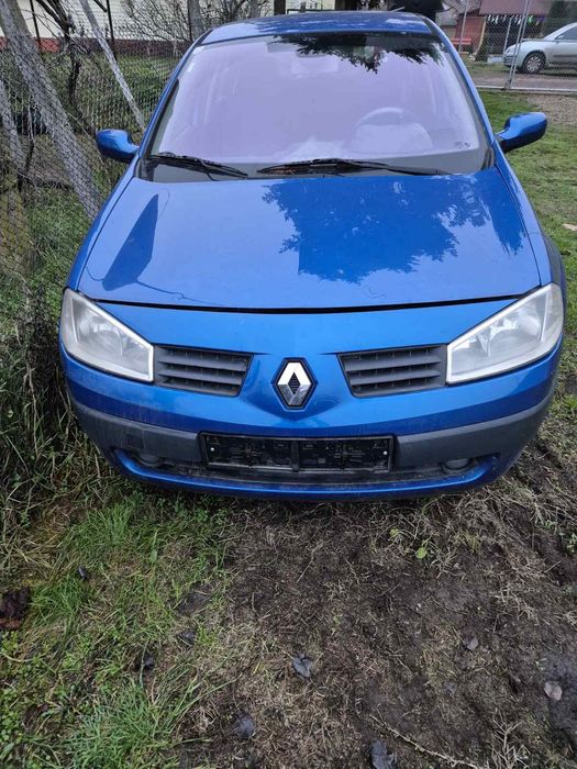 Рено меган на части