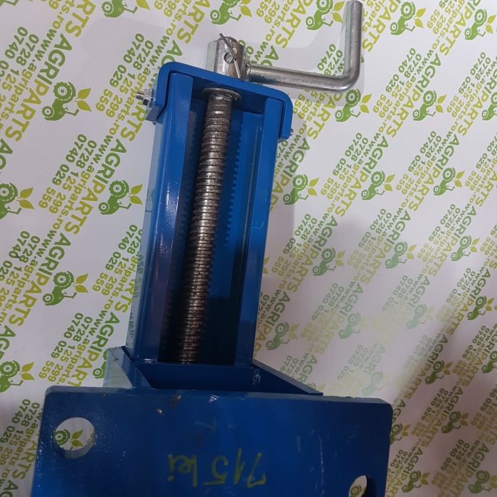 Roata universala completa cu manivela, plug PP3 si PP4
