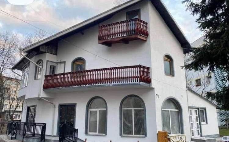 Spatiu comercial de inchiriat Radauti