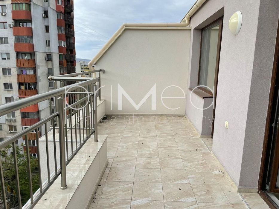 Продава се Тристаен апартамент в Бургас, Братя Миладинови - 110 кв.м за 1918 €/кв.м - Снимка #1