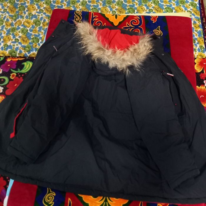 Зимняя теплая куртка