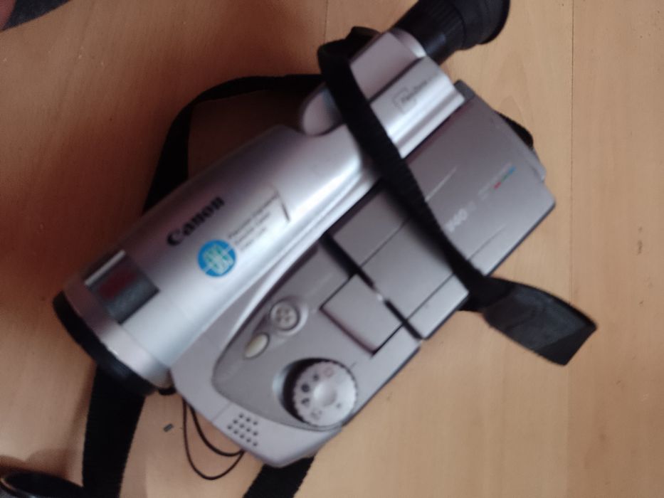 Cameră canon in stare buna