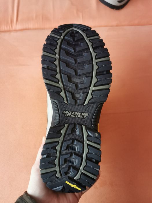 Skechers - Ghete Arch Fit Dawson