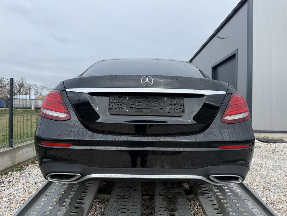 На Части w213 Мерцедес Е220 cdi 9G-tronic / AMG Пакет