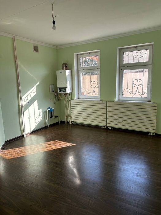 Котеж,2хэтажный,4сот.,5комн.,Гулзор махалля,Ўрта Чирчик,на будущем гор