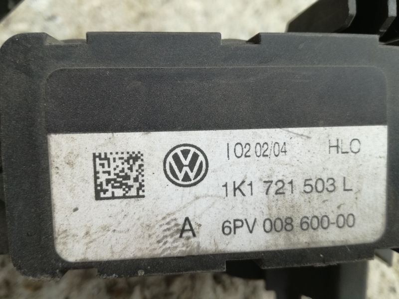 Потенциометър педал газ Пасат Б6/ Голф 5/ Леон/ Октавия/ Ауди А3