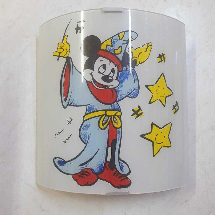 2 plafoniere pentru perete, camera copilului