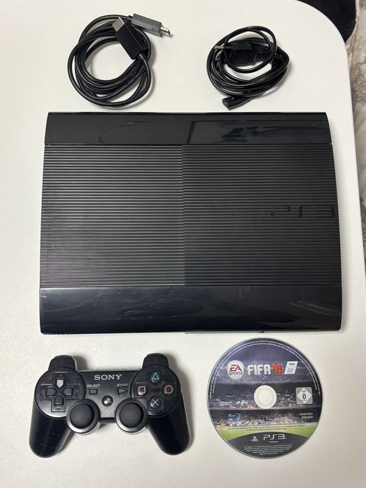 Продавам PlayStation 3 Super Slim 500GB - 21 игри