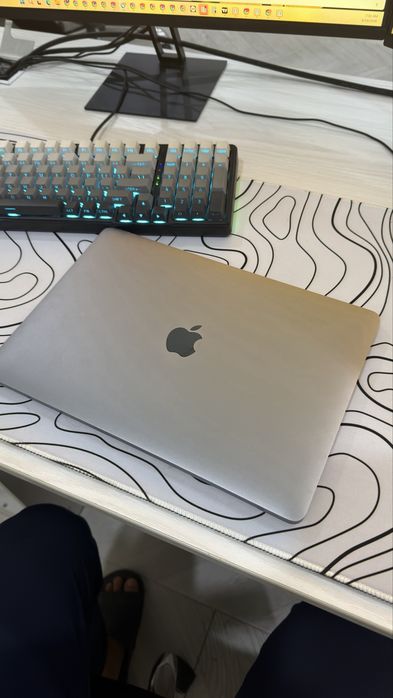 MacBook Pro M1 16/256