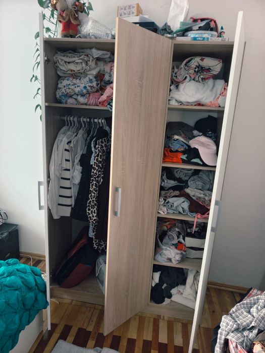 Шкафы для одежды