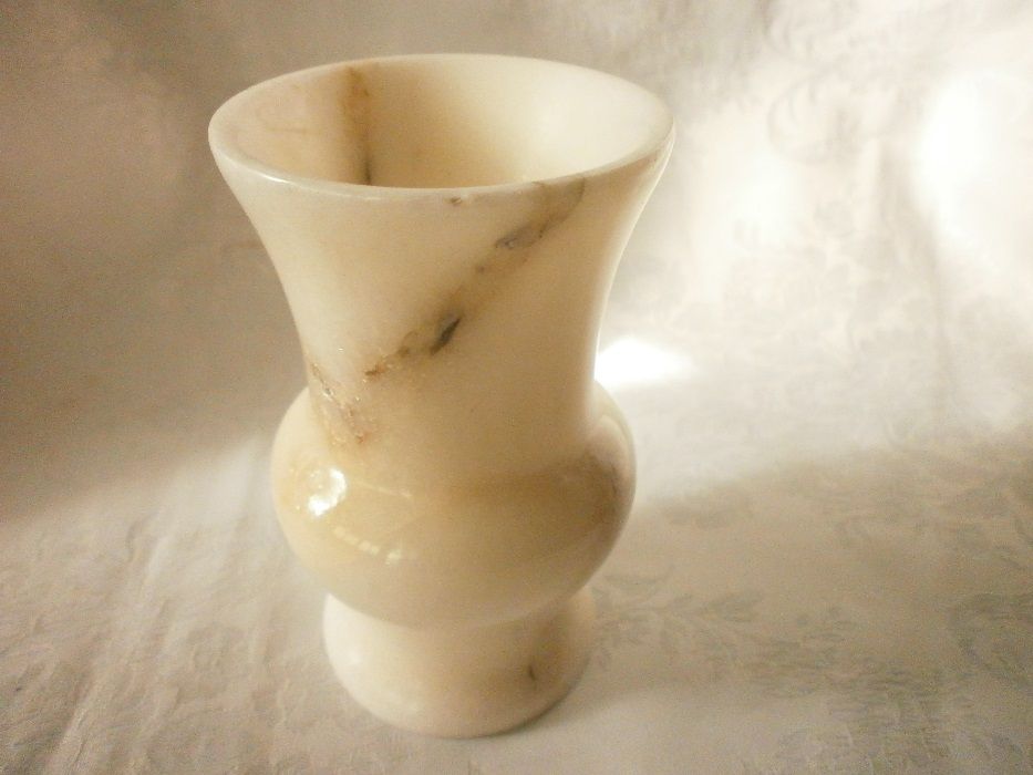 Стара Мраморна Вазичка