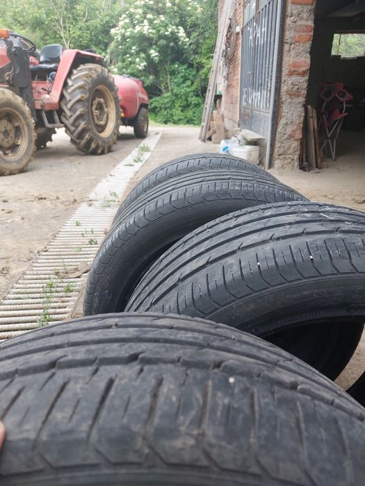 Продавам летни гуми 245 45 ZR 17 99W