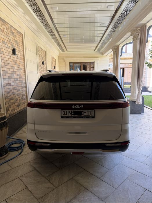 Kia karnival 2023 yil.