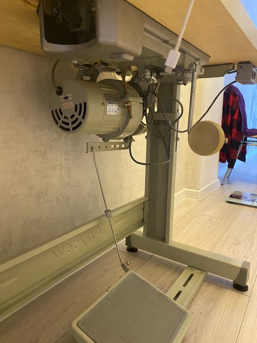 Швейная машина