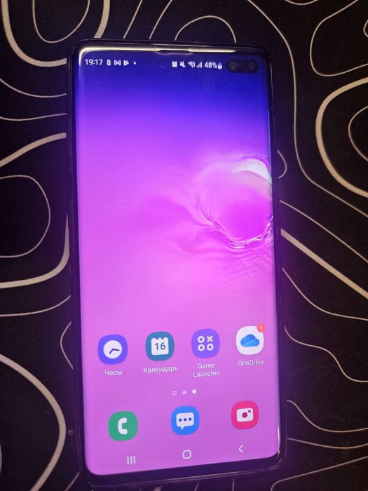 Продам Samsung s10+