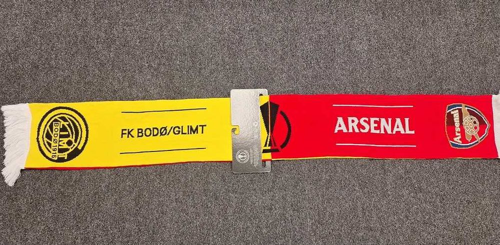 Футболни шапки Манчестър Юн.,Мьолде,шалове,шорти