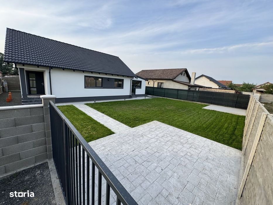 Casa individuala - 4 camere - teren generos - Sanmihaiu Roman