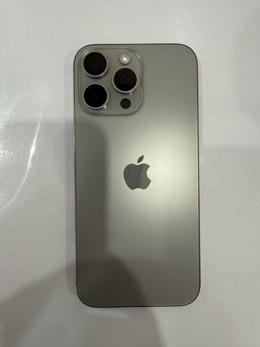 iPhone 16 pro max АКБ 96%