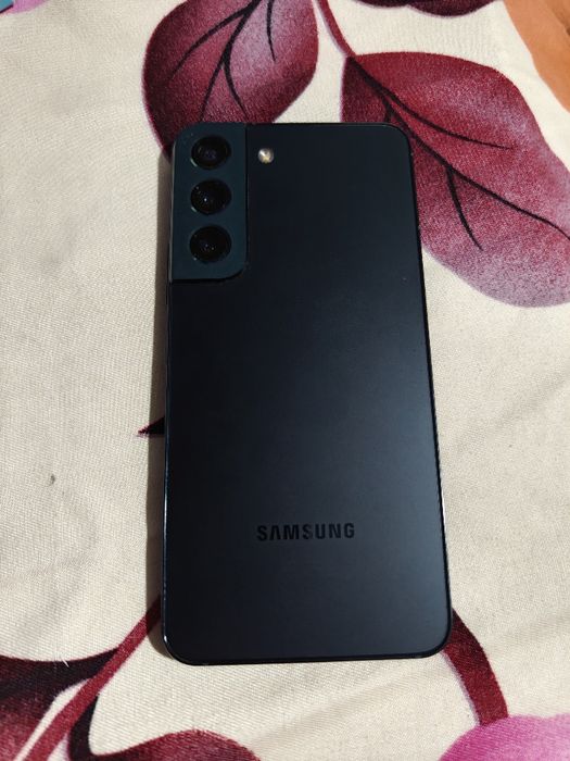 Vând Samsung Galaxy S22