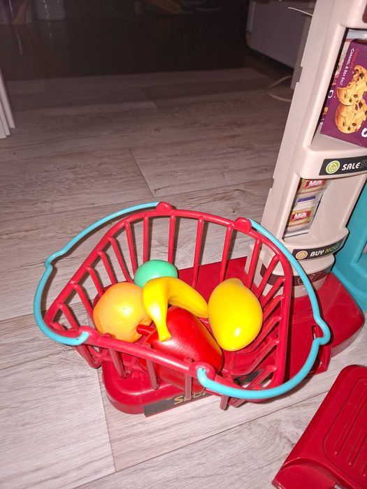 Супермаркет игрушечный