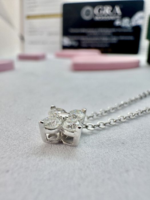Сребърно колие с мойсанит (диамант) 1.6 карата