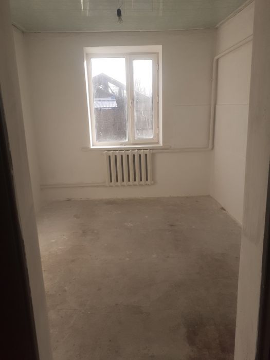 Продается дом 5 комнат.