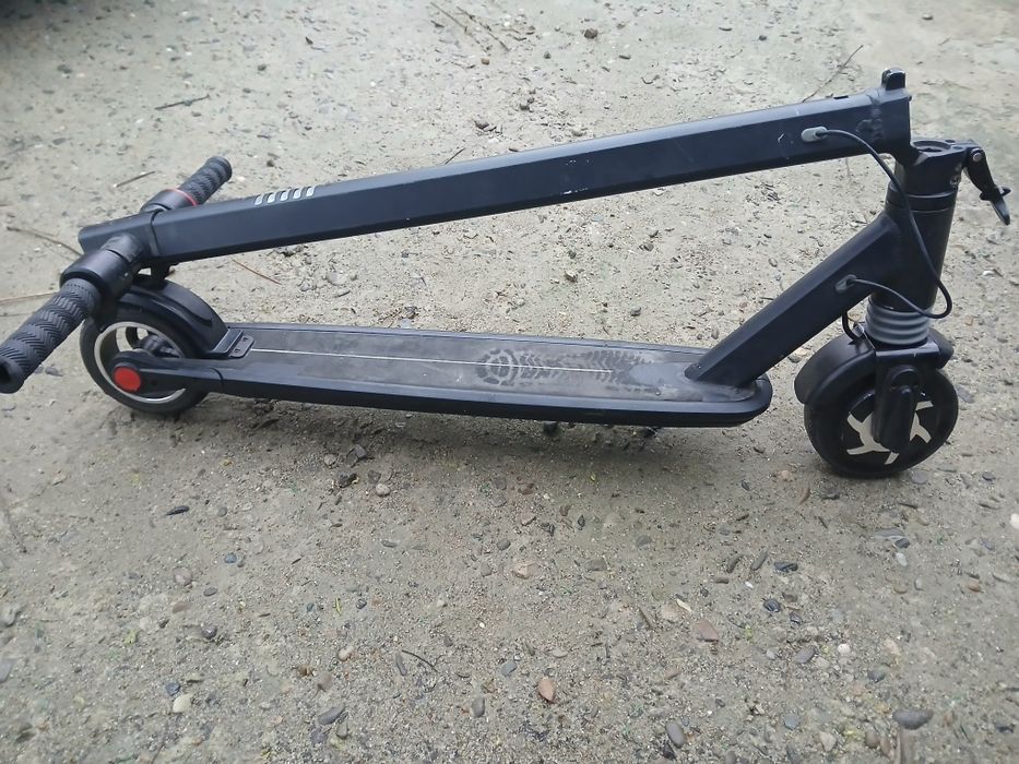 Vand/schimb Trotineta Electrica si normala!