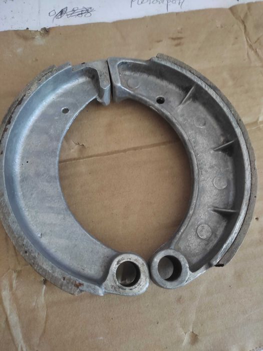 Продавам Чукче/наковалня/челюсти за спирачки на МЗ 125 /150 .