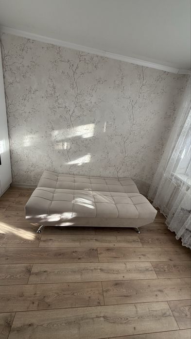 Продам диван , почти новый. Цена 60 000тг