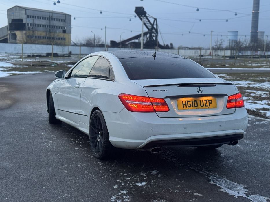 Vand sau schimb mercedes e cass 350d