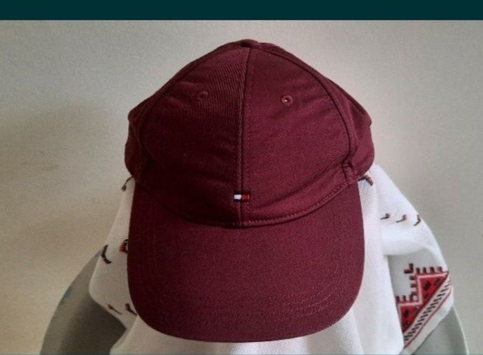 Tommy Hilfiger-Чисто Нова