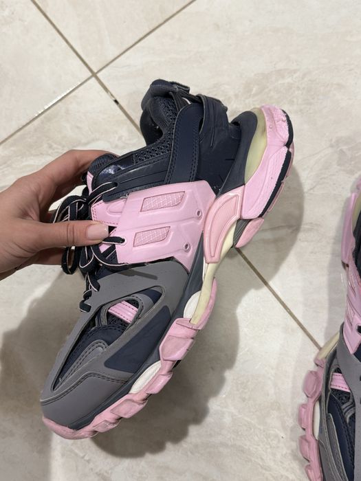 Balenciaga Track 40 Farfetch оригинални, розови, сиви