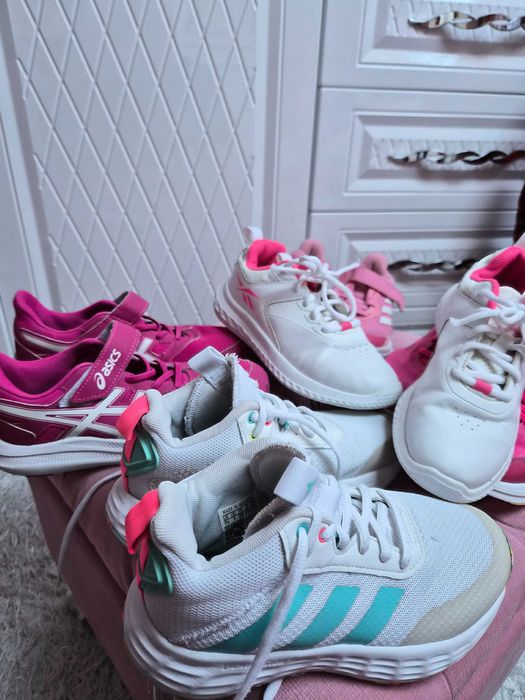 Продавам спортни обувки