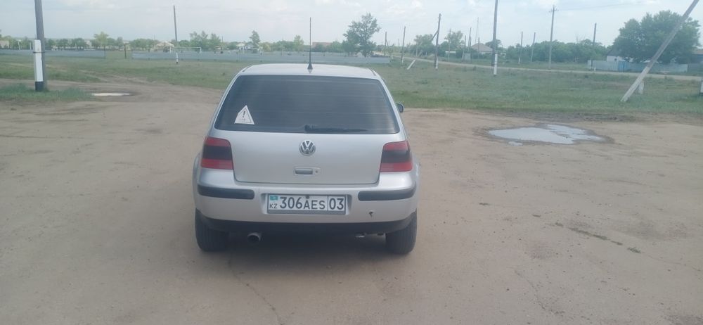 Продам машину Golf 4