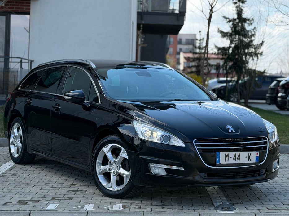 Peugeot 508 2.0 HDI Allure / Panoramic/HeadUp/Bi-Xenon/Navi/Piele