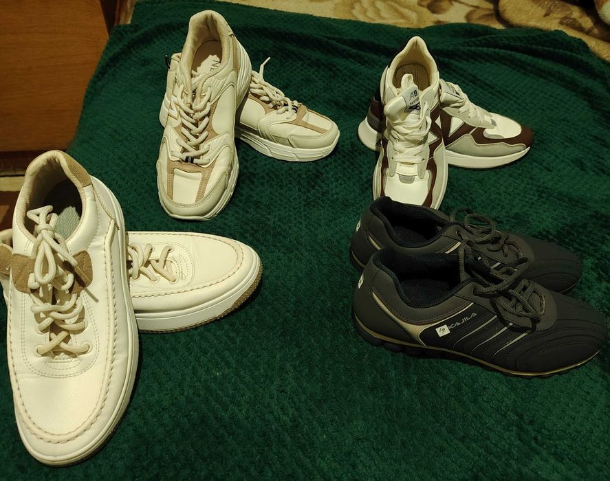 Кроссовки для женщин и мужчин