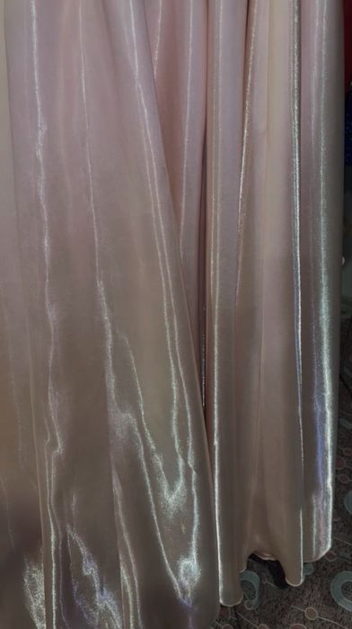 Платье с блестящим отливом